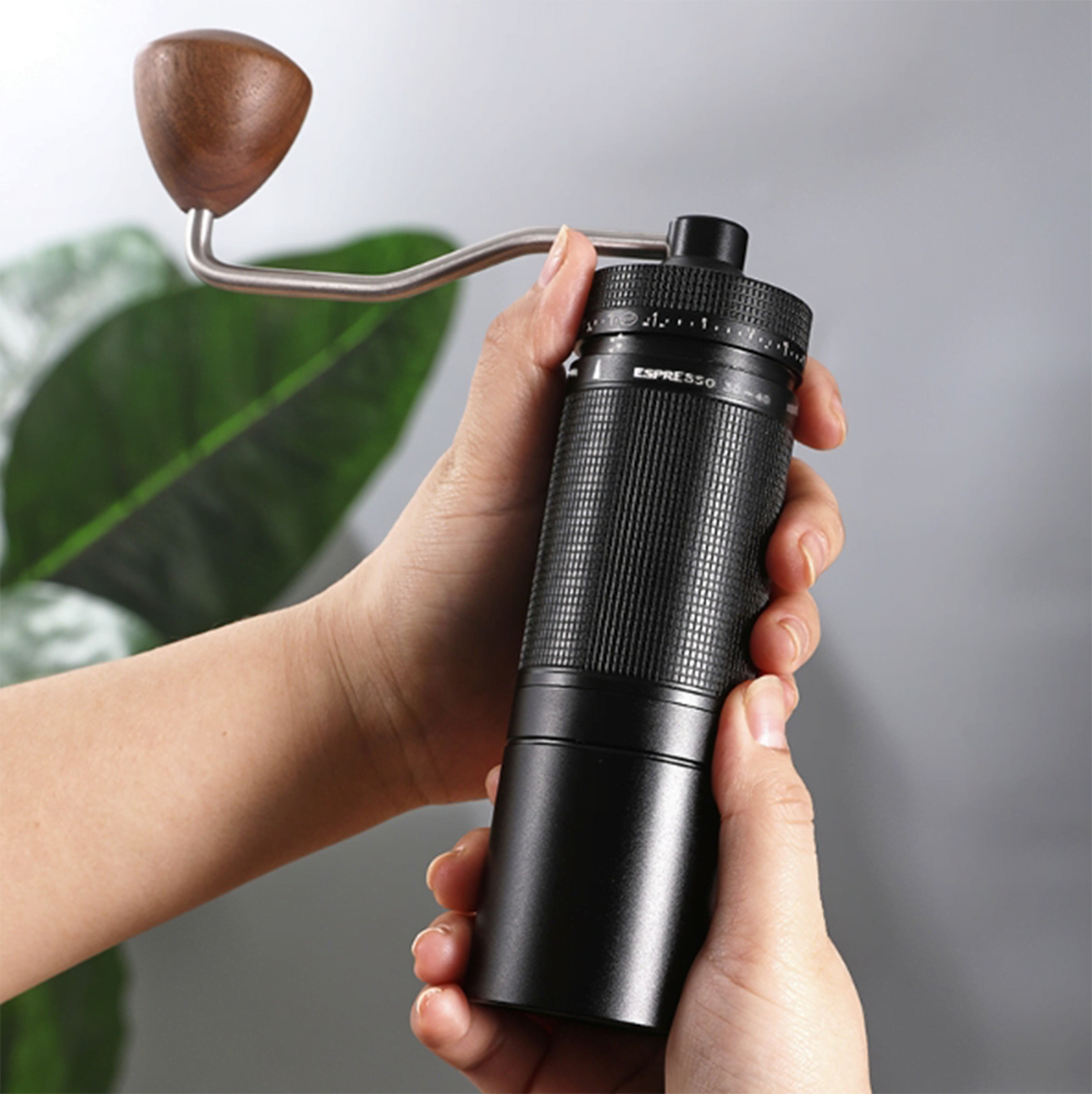 Manual Coffee Grinder, 7 Blades  Black color